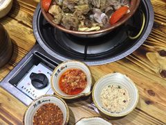-阿婆情腊排骨火锅(金虹路店)