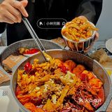 臭豆腐牛腩+肥肠牛蛙鸡煲，什么神仙搭配⁉️