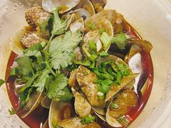 -爆炸头阿姨小四川正宗川味小吃(无任何分店)