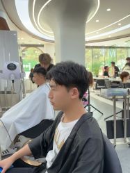 -MOVAN  HAIR莫凡匠人发型屋