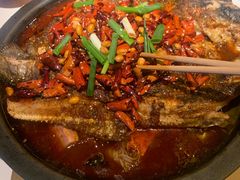 -鸣记脆皮烤鱼·海鲜烤鱼(三八广场店)