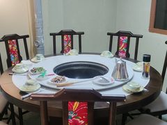 -锅哥东北铁锅炖(幸福店)