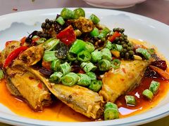 干烧耗儿鱼-洪霞餐馆