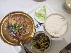 -弄堂咪道-饭香·面香·馄饨香(兴梅店)