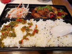 鱼香肉丝盖饭-子午路张记肉夹馍(小寨西路店)