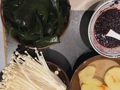 -卤校长老火锅(杨家坪直营店)