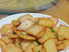 -芦茨金富饭庄·25年老字号·专做稻草鸡