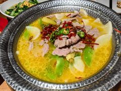 酸笋泉水滑牛肉-吕氏疙瘩汤·新鲁菜(济南万象城店)