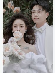 -至臻微拉婚纱摄影