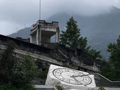 -四川汶川特大地震漩口中学遗址