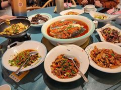 -呷湘厨·鱼汤捞饭·剁椒鱼头·辣椒炒肉(国家会展中心店)