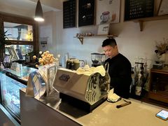 -留白咖啡(人民巷八号大院店)