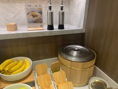 -汉庭优佳(上海恒隆广场南京西路地铁站店)