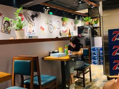 大堂-渝是乎酸菜鱼(龙旗购物中心店)