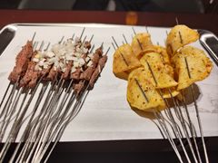 -三个大叔烤羊肉串·歌手驻唱·碳烤鲜肉(西三旗店)