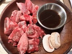 -蚂蚁洞·烤肉大营地(上海静安大悦城店)