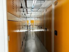 -安东易迷你自助仓储寄存仓库(顾戴路店)