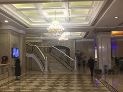 -万宝路大酒店
