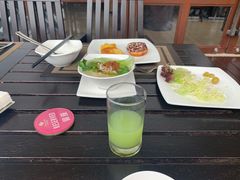 -三亚湾海居铂尔曼度假酒店