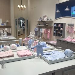 -丽婴房(七莘路店)