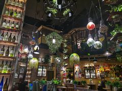 -临界音乐酒馆·小龙虾·江湖菜(华熙LIVE·鱼洞店)