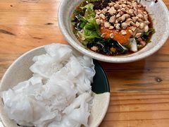 -余庆小吃(小吃一条街店)