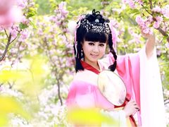-九月鹰飞汉服摄影工作室