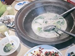 -陈大锅·岳阳鱼馆·地道岳阳菜(美食街店)