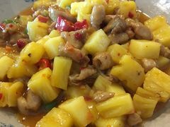 傣味菠萝鸡丁-滇越乘象云南餐厅(次渠店)