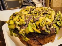 开心果巧克力巴布卡肉桂卷-B&C黄油与面包·THE GARDEN BAKERY概念店(世纪汇店)