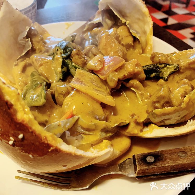 鸡肉质量一般，味道一般，面包皮有点小惊喜，吃起来脆脆的