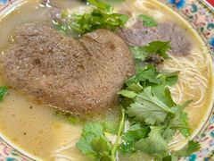-金杨拉面王小吃面馆·牛三宝面·红烧牛肉粉