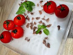 番茄脆菇沙拉-小大董·烤鸭(凤凰汇店)