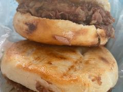 -老西关黄老太牛肉烧饼