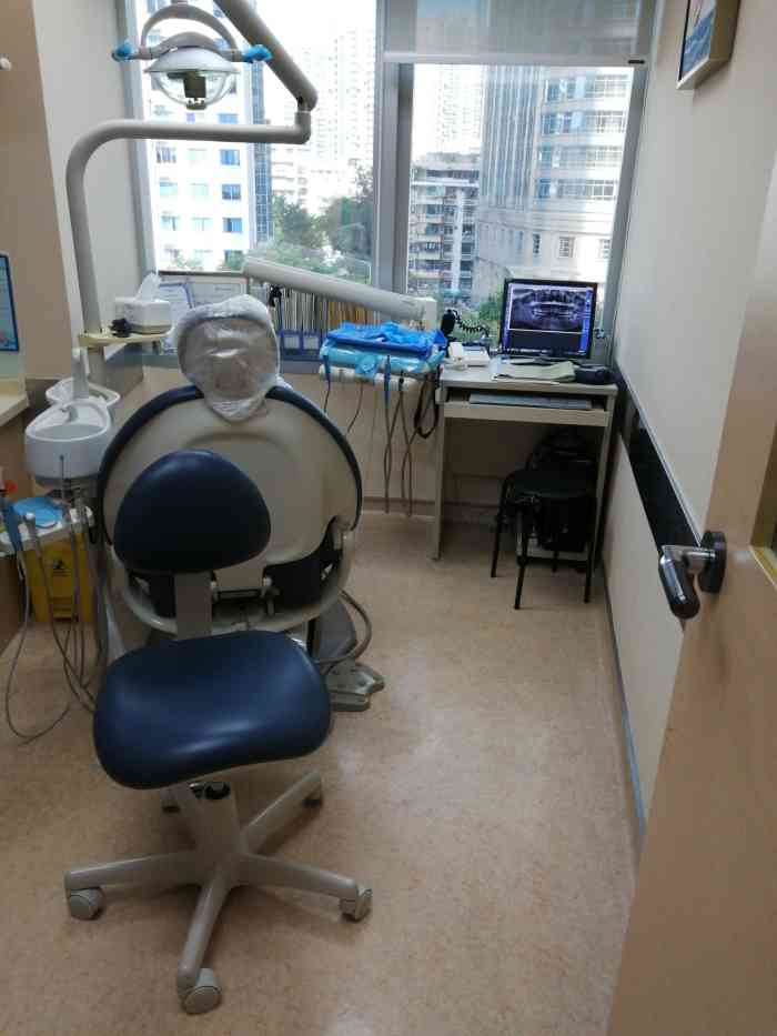 瑞尔齿科(地王诊所)-"【项目】洗牙 补牙环境:在地王大厦,.