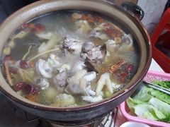 -威邵鸡煲(西华路总店)