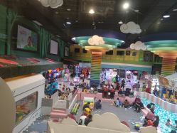 -玩塾品格乐园(宇宙太空龙旗店)