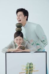 -雪中彩影婚纱摄影·微光艺术中心