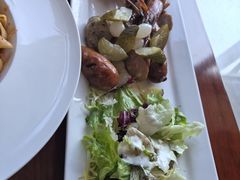 -东西风牛排馆周末烧烤自助(首都机场希尔顿店)