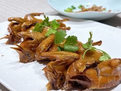 乳鸽-品悦酒店(三林古镇店)
