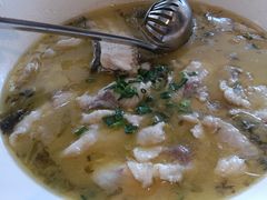 -严记小天府酸菜鱼(西四路店)