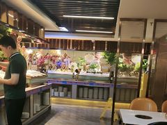 -布罗城堡自助烧烤(鸿通城购物中心店)