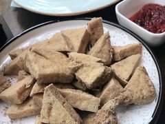 油炸臭豆腐-金枝玉叶上海人家食府(三里河店)
