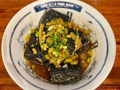 -黑白电视长沙小吃(美林M·LIVE天地东座店)