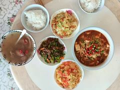 -乐禧母婴全自营月嫂(宝山店)