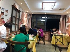 -何记面馆(龙泉山店)