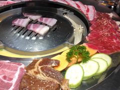 -哈哈碳都·牛肋条无限自助烤肉(台江万达店)
