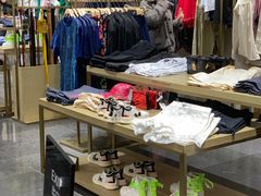 -URBAN REVIVO(济南世茂广场店)