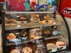 面包甜点陈列柜-DQ·蛋糕·冰淇淋(大宁国际商业广场店)