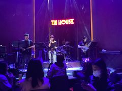 -TZ House音乐现场(来福士中心店)